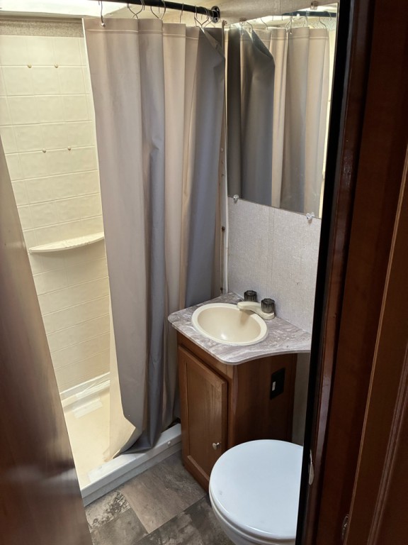 2018 Ford Econoline Image 20