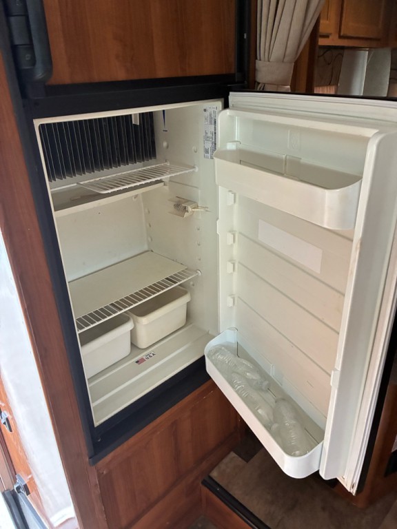 2018 Ford Econoline Image 24