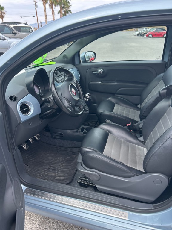 2013 FIAT 500 Image 3