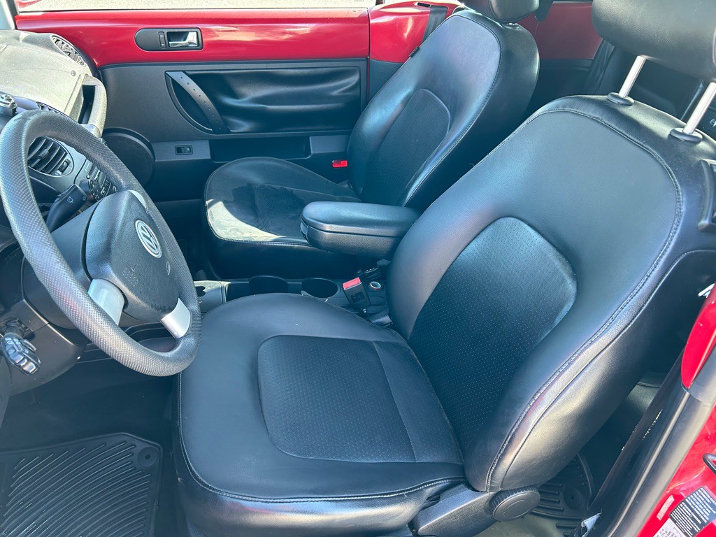 2006 Volkswagen Beetle Image 11