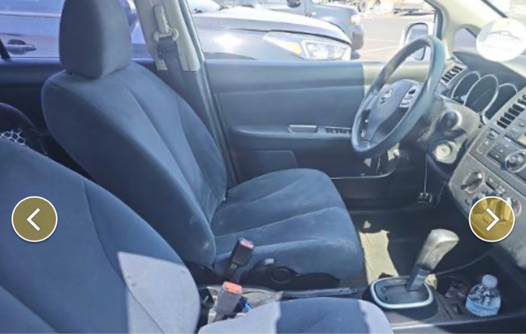 2009 Nissan Versa Image 2