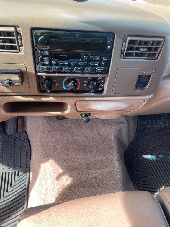 1999 Ford F-250 Image 7