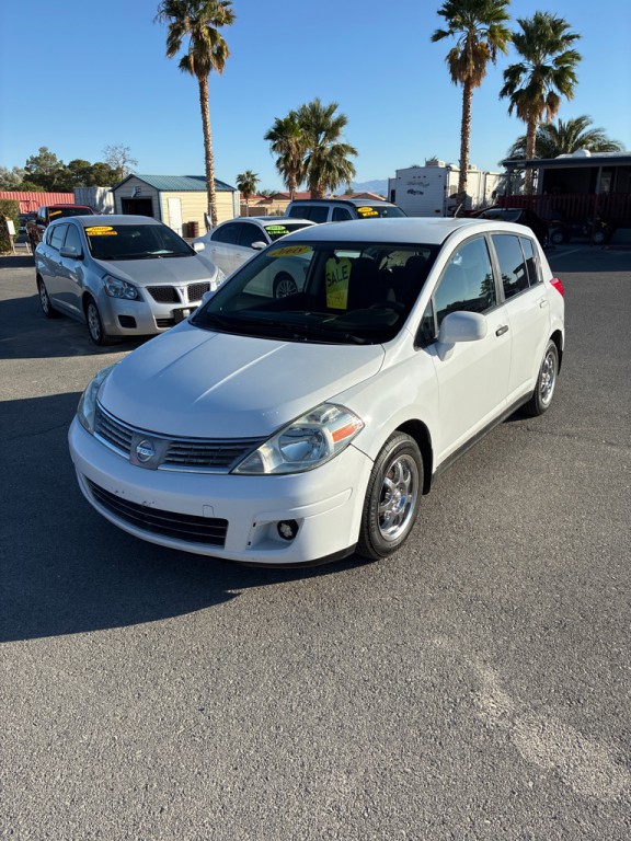 2008 Nissan Versa Image 1