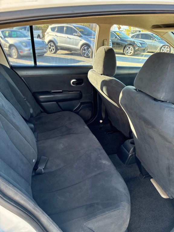 2008 Nissan Versa Image 7