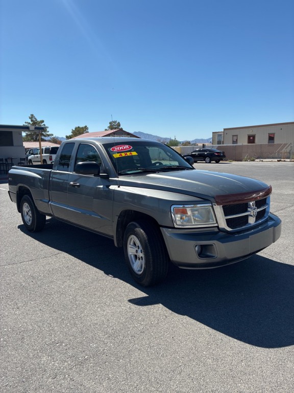 2008 Dodge Dakota Image 2