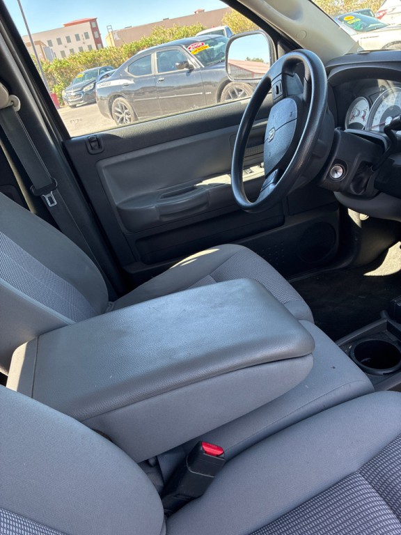 2008 Dodge Dakota Image 9