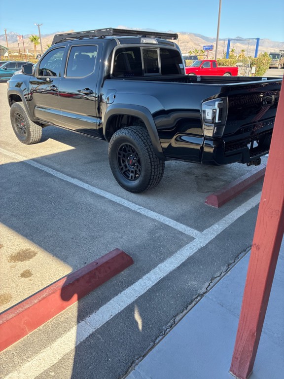 2016 Toyota Tacoma Image 3
