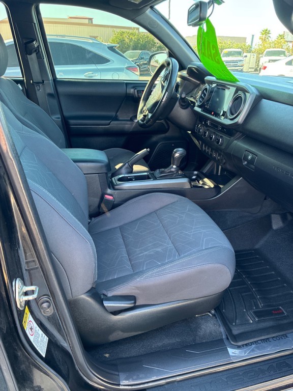 2016 Toyota Tacoma Image 7