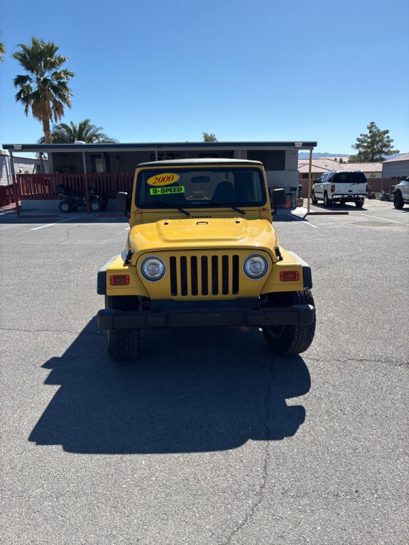 2000 Jeep Wrangler Image 2