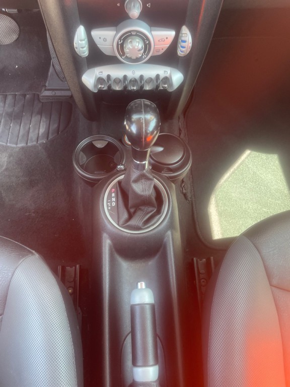 2009 MINI Cooper Image 8