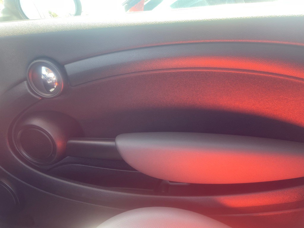 2009 MINI Cooper Image 10