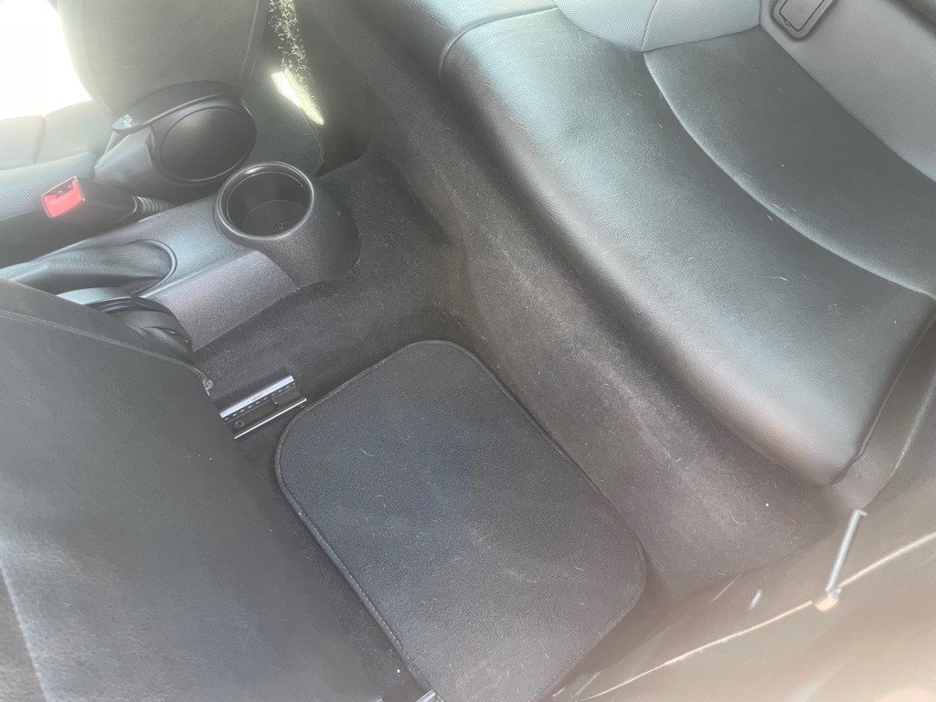 2009 MINI Cooper Image 15