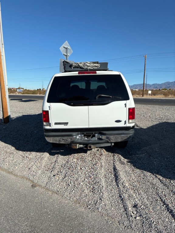 2000 Ford Excursion Image 17