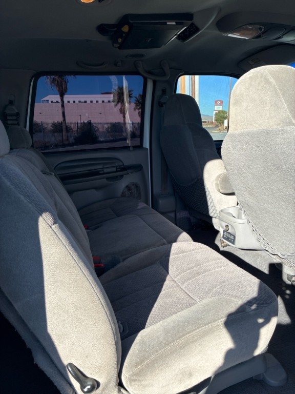 2000 Ford Excursion Image 18