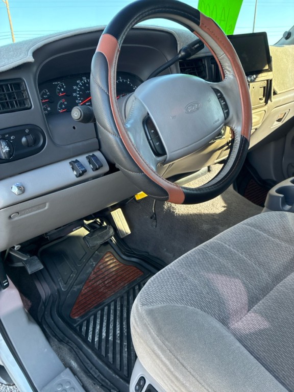 2000 Ford Excursion Image 21