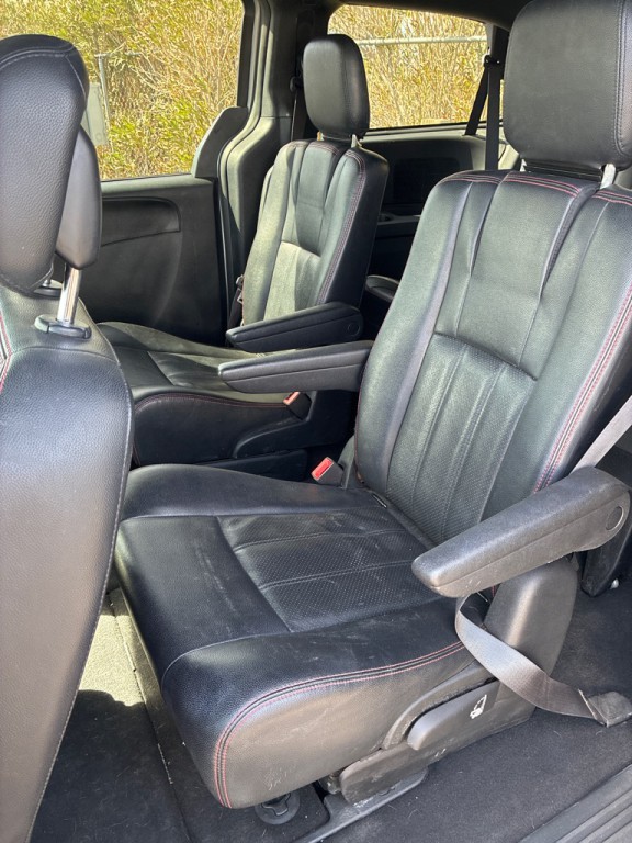 2016 Dodge Grand Caravan Image 5