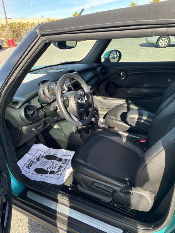 2018 MINI Cooper Image 7