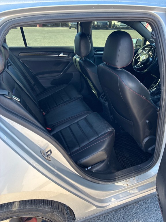 2016 Volkswagen GTI Image 5