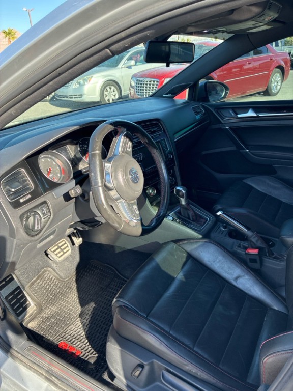 2016 Volkswagen GTI Image 17
