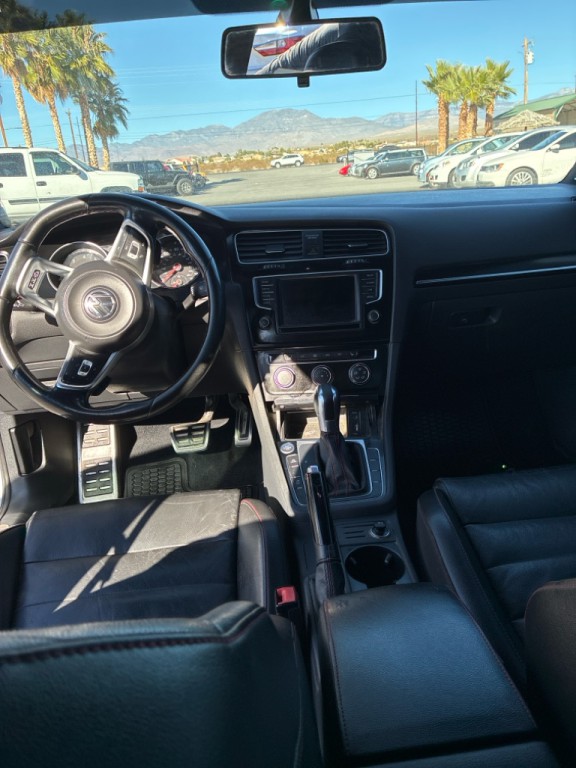 2016 Volkswagen GTI Image 18