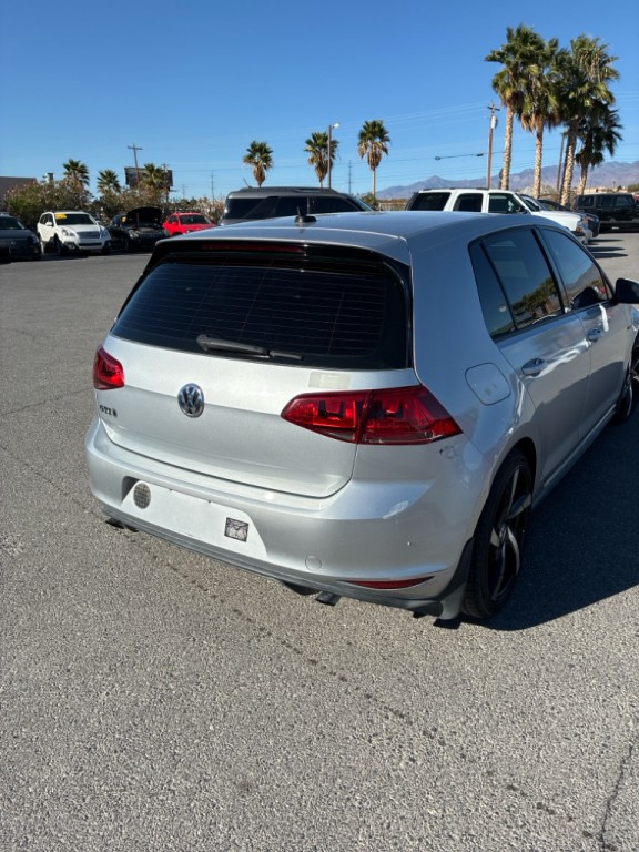 2016 Volkswagen GTI Image 19