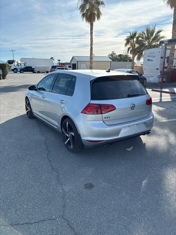 2016 Volkswagen GTI Image 5