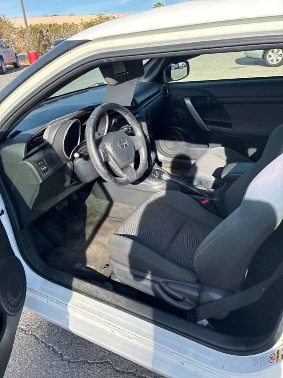 2013 Scion tC Image 6