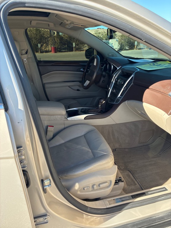 2012 Cadillac SRX Image 8