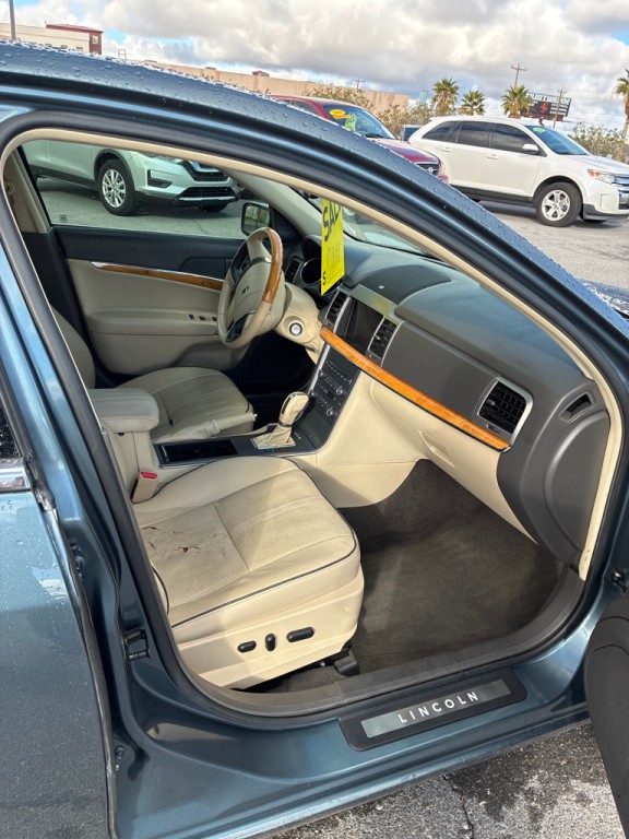 2011 Lincoln MKZ Image 6