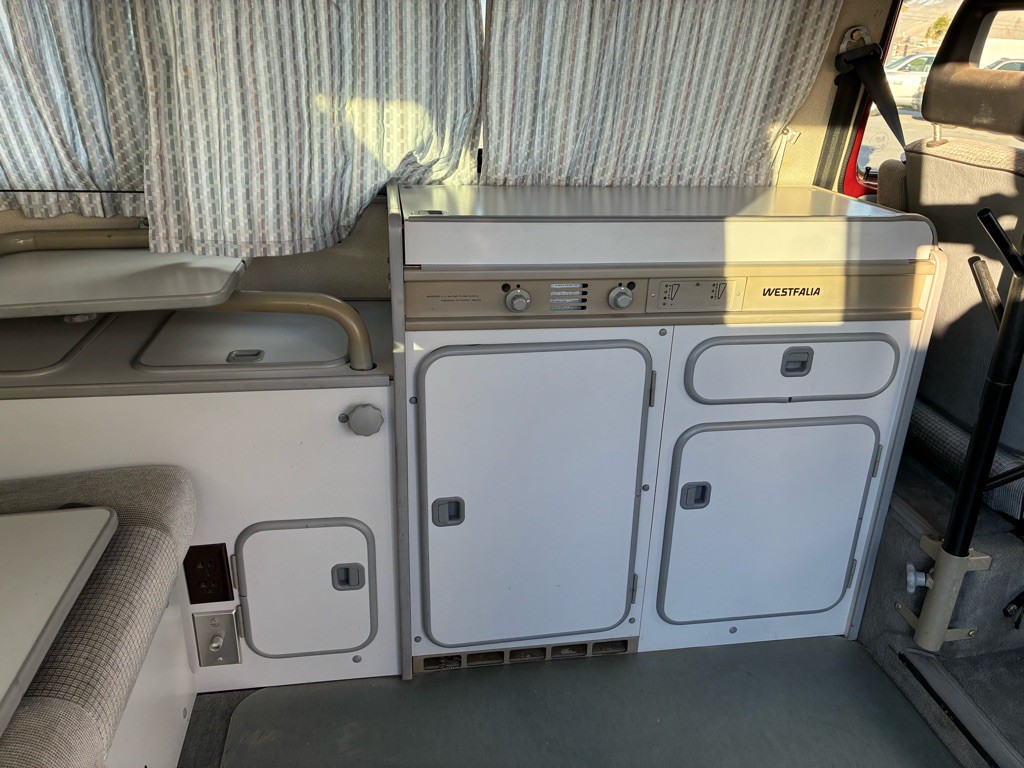 1989 Volkswagen Vanagon Image 18