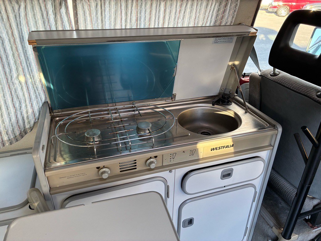 1989 Volkswagen Vanagon Image 25