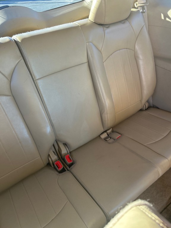 2008 Buick Enclave Image 9