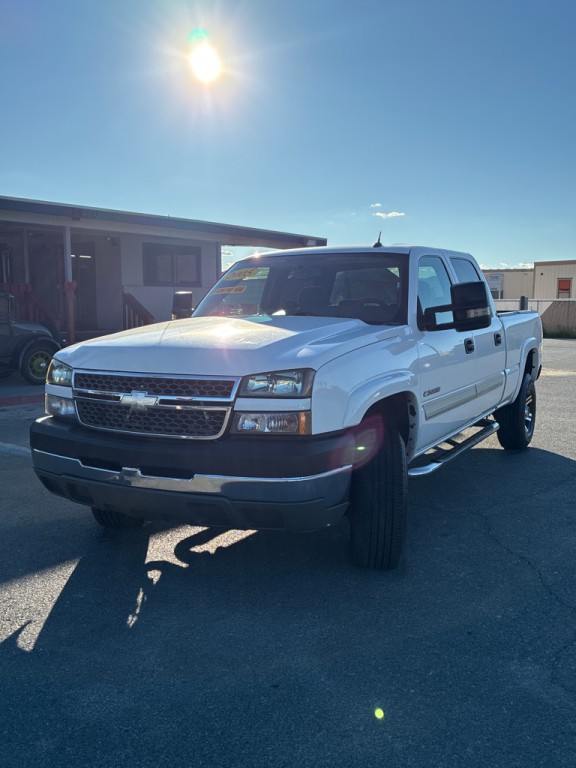 2005 Chevrolet Silverado 1500 Image 3