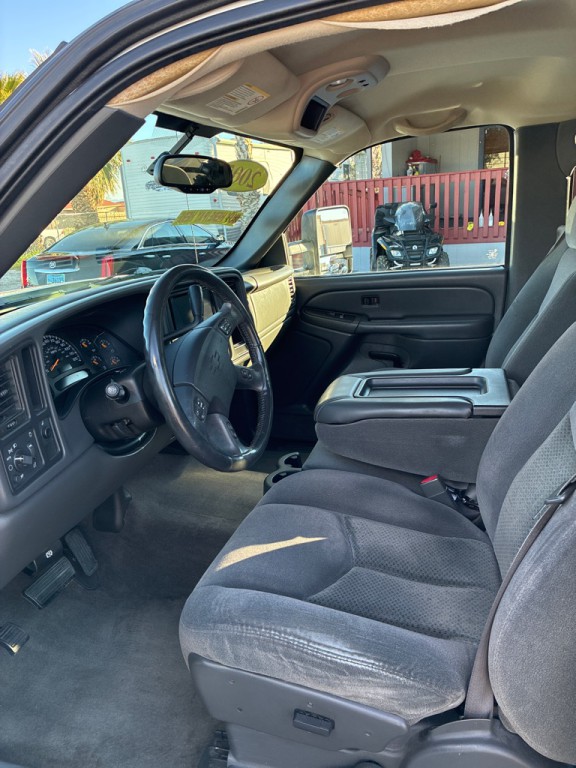 2005 Chevrolet Silverado 1500 Image 6