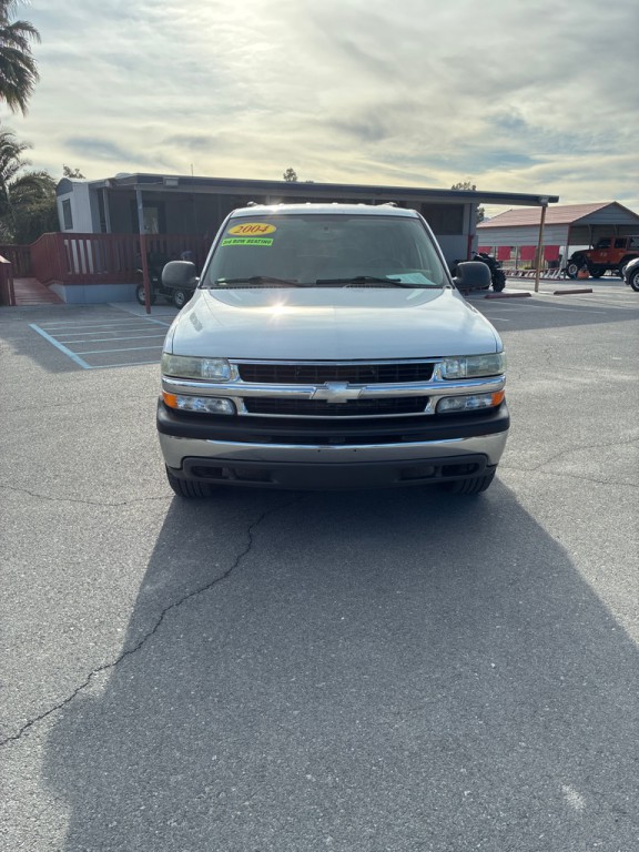 2004 Chevrolet Tahoe Image 3