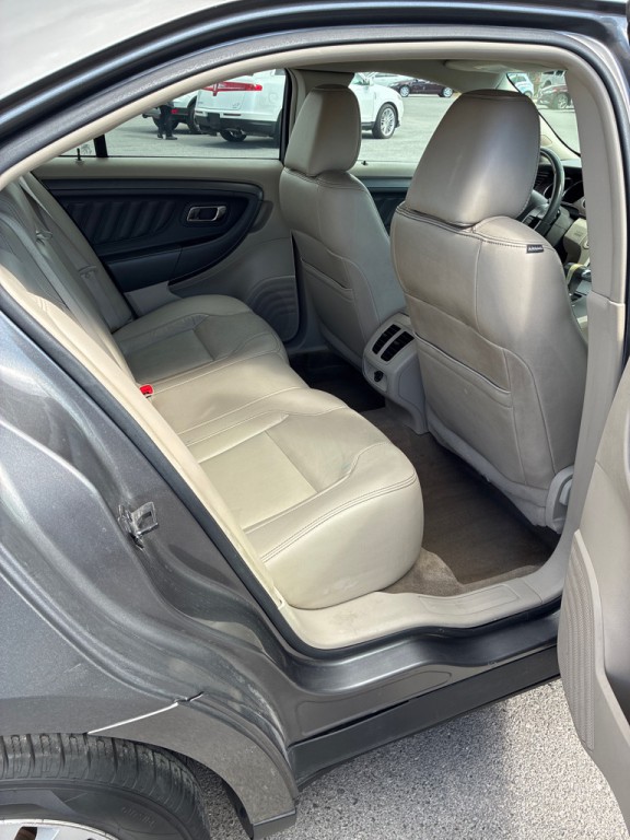 2012 Ford Taurus Image 5