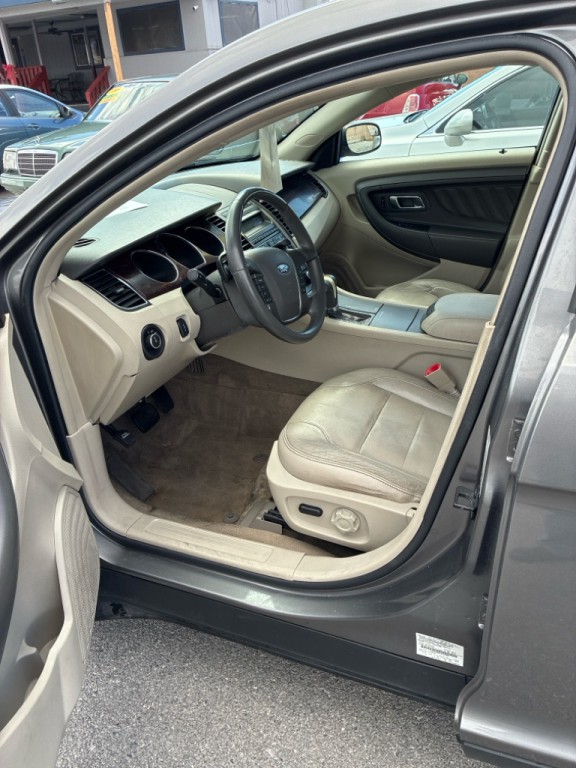 2012 Ford Taurus Image 37