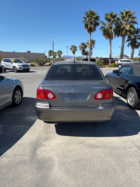2004 Toyota Corolla Image 4