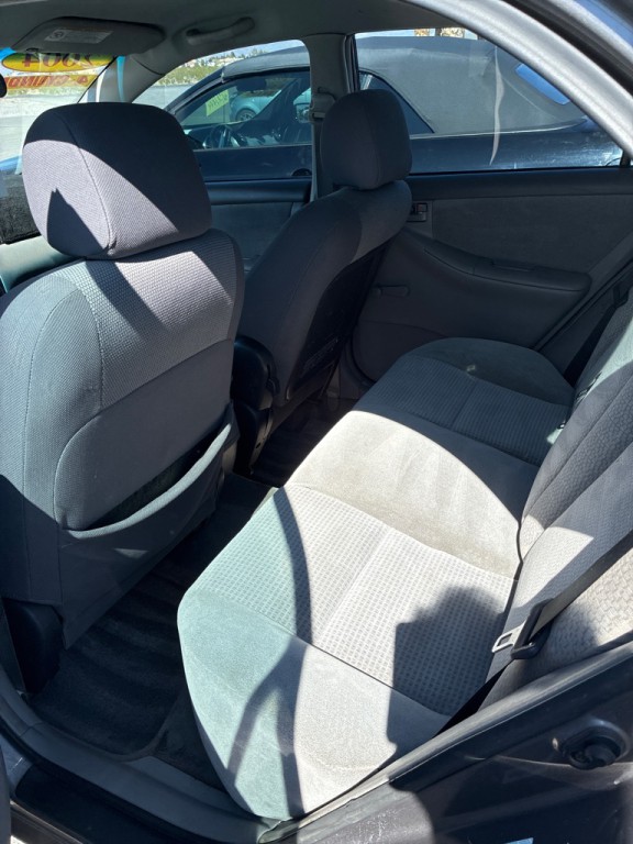 2004 Toyota Corolla Image 7