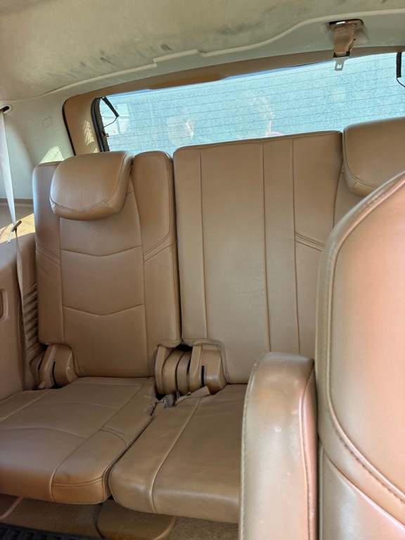 2016 Cadillac Escalade Image 12