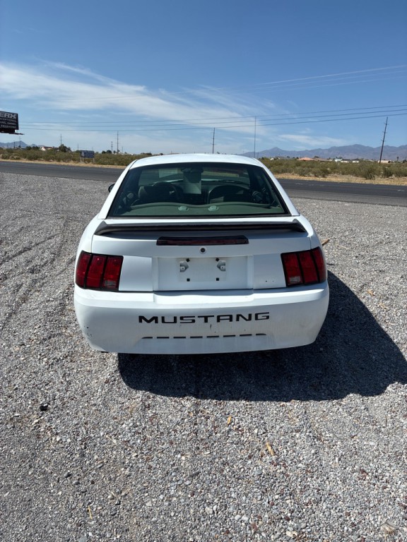 2000 Ford Mustang Image 4