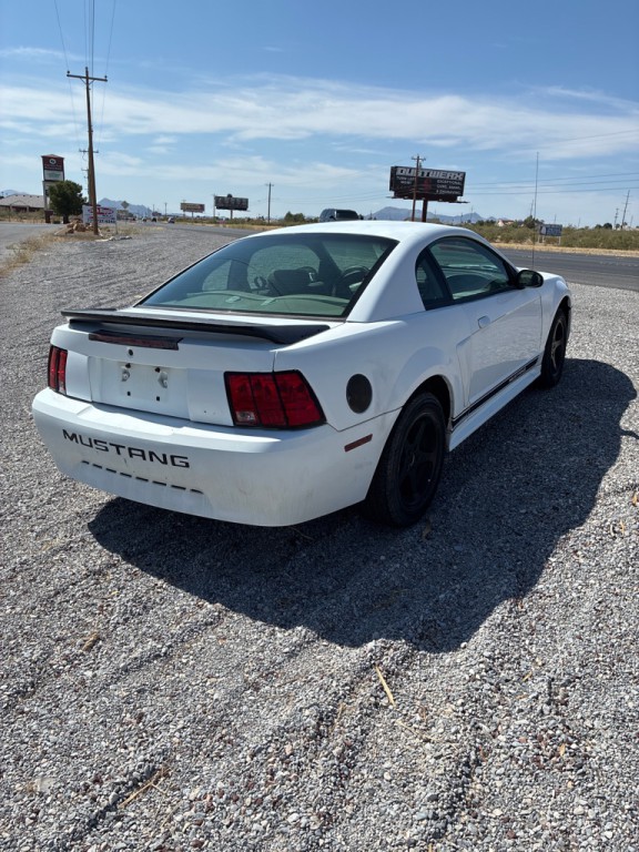 2000 Ford Mustang Image 6