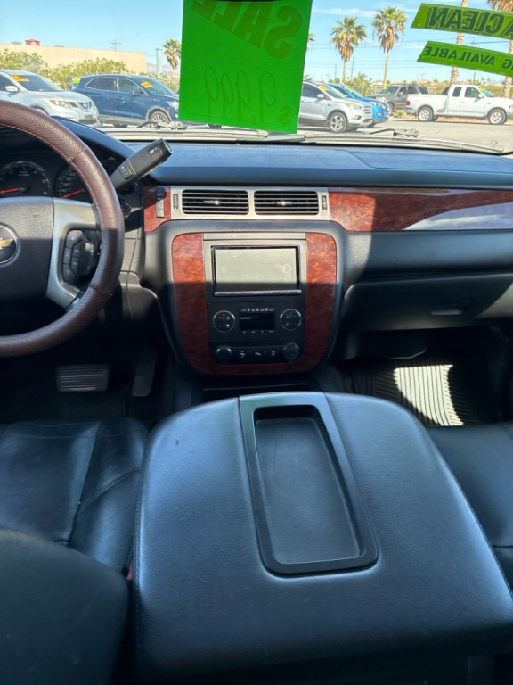 2013 Chevrolet Suburban Image 20