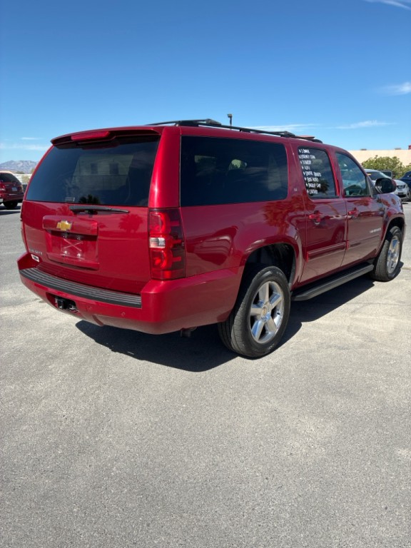 2013 Chevrolet Suburban Image 24