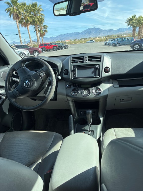 2012 Toyota Rav4 Image 12