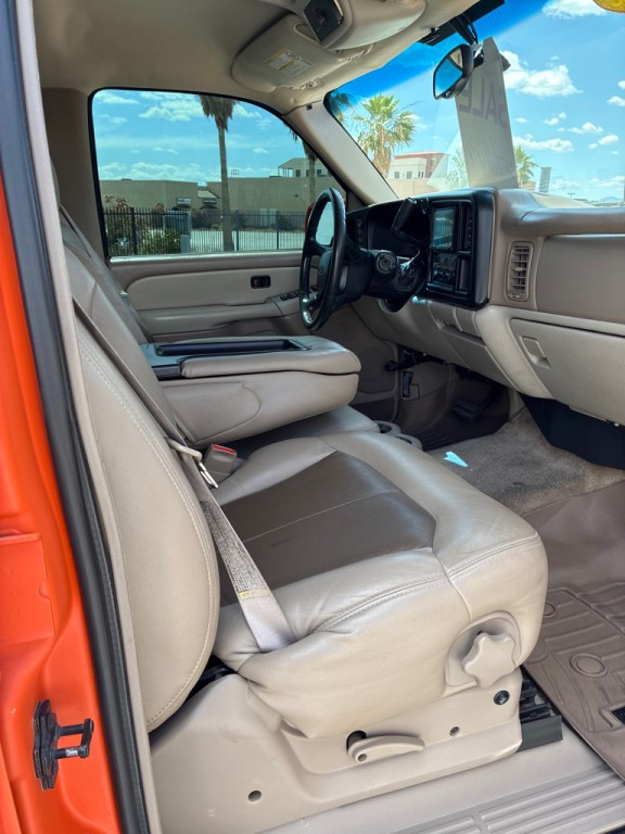 2001 Chevrolet Tahoe Image 8