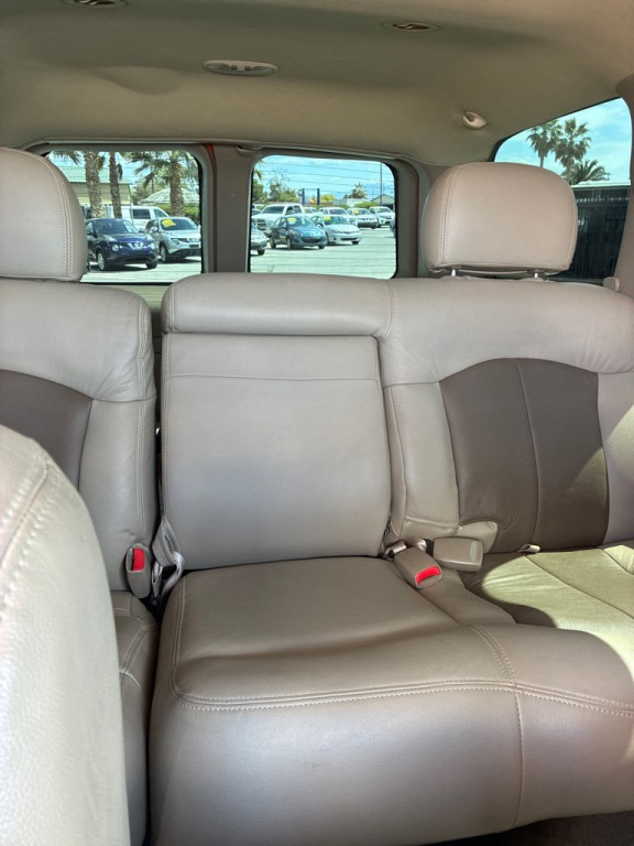 2001 Chevrolet Tahoe Image 9