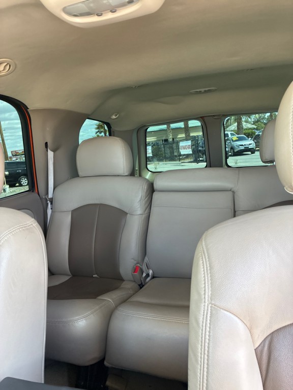 2001 Chevrolet Tahoe Image 13