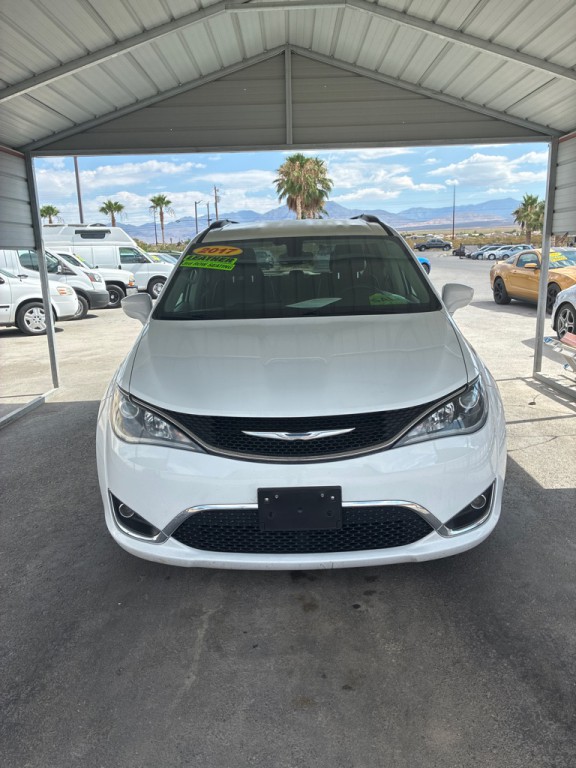 2017 Chrysler Pacifica Image 19
