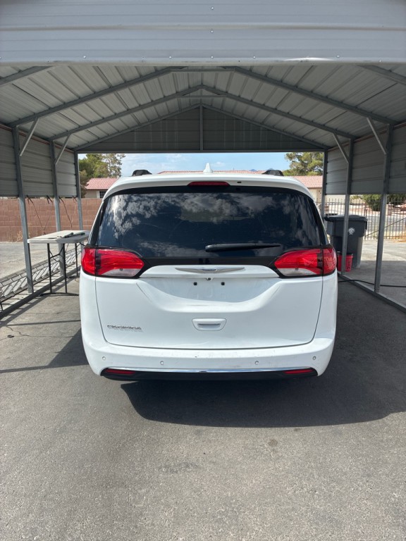 2017 Chrysler Pacifica Image 20